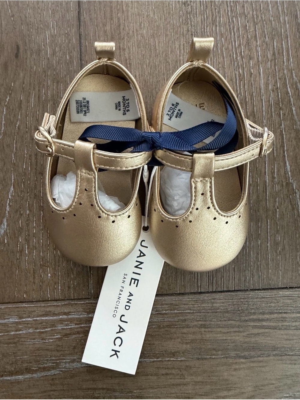 NWT Janie & Jack Gold Mary Jane Shoes 3-6 Months $36 Originally